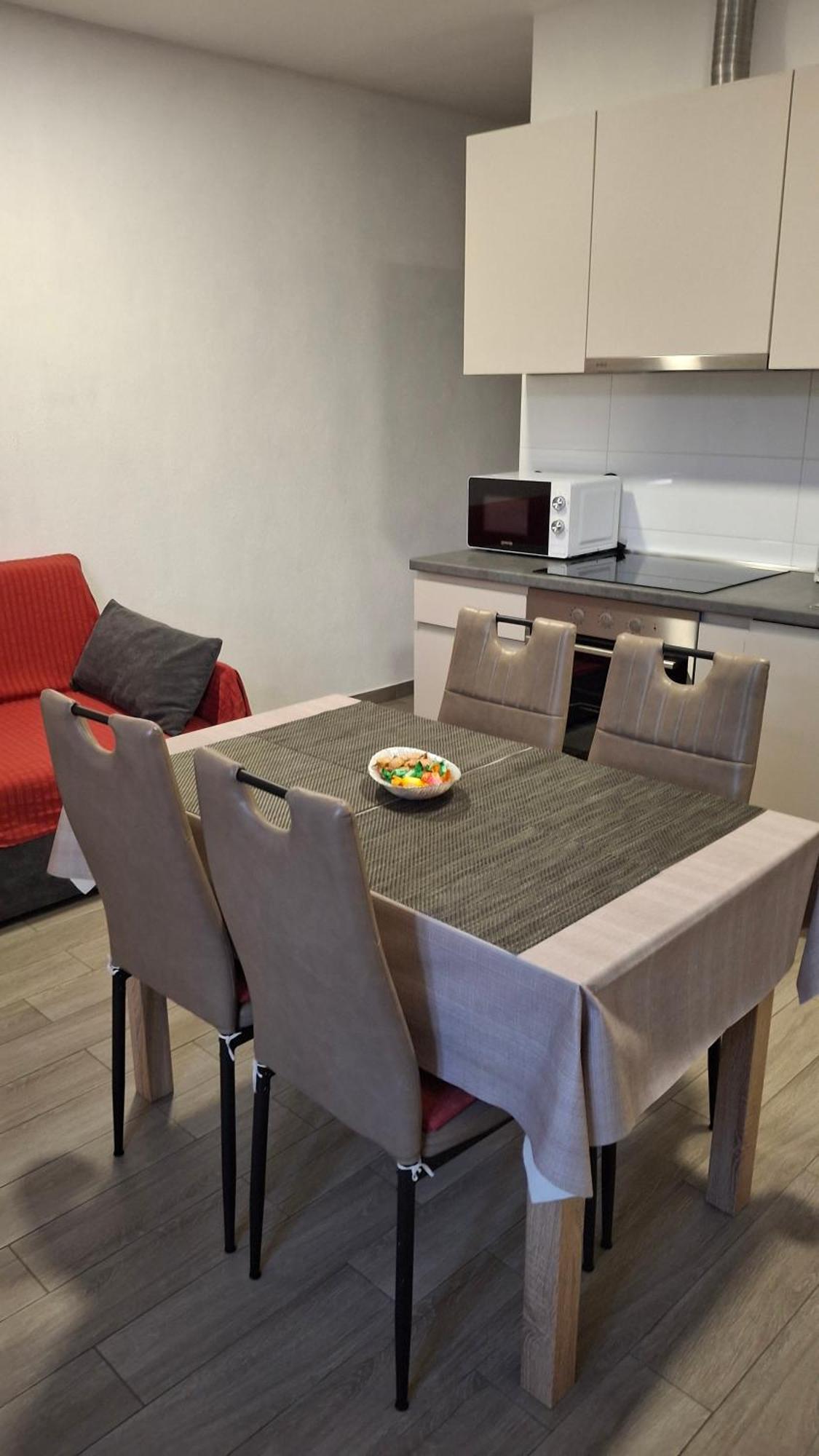 Apartment Neva Split With Free Private Parking Space Kültér fotó